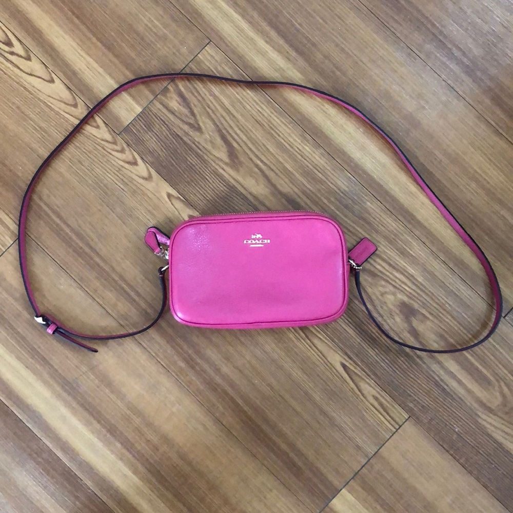 Coach pouch crossbody bad
